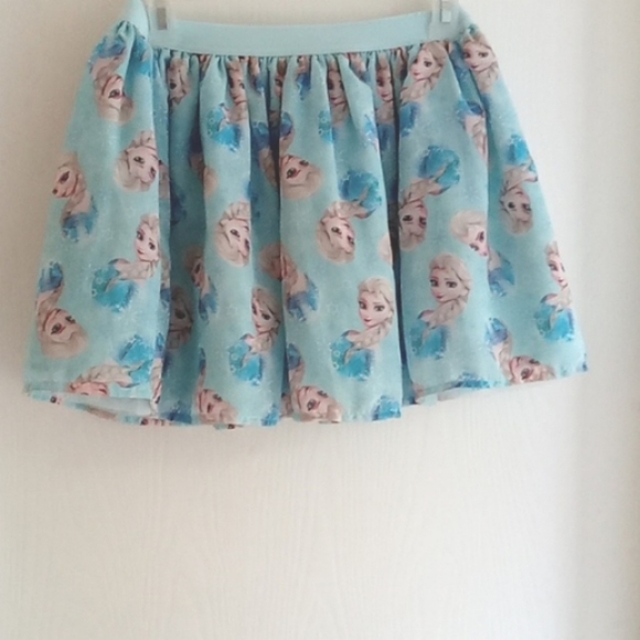⭐️ Host Pick ⭐️ H&M Disney | Frozen Theme Pull On Skirt - Picture 2 of 7
